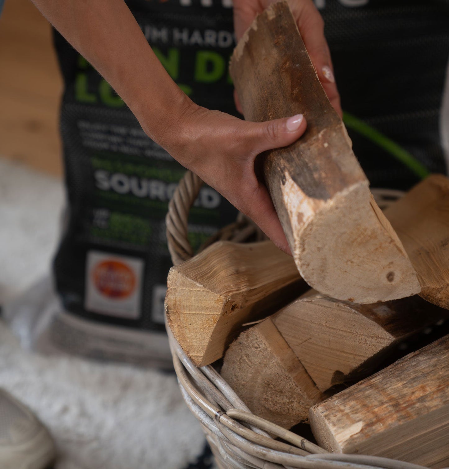 24 Handy Bags of Kiln-Dried Logs