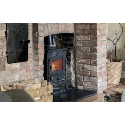 A Step-by-Step Guide on How to Start a Fire with Logs in Your Burner